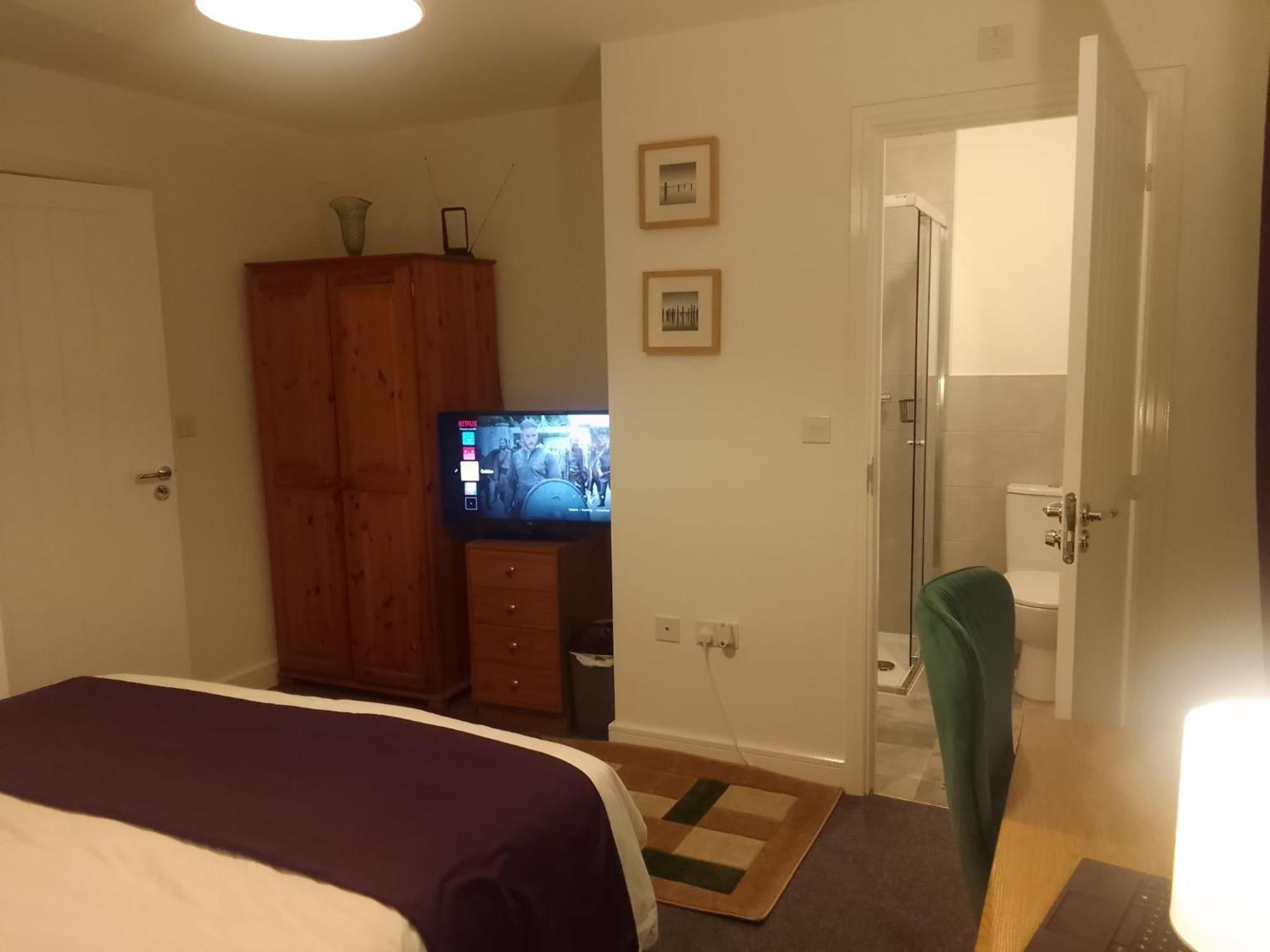 Ideal Home & Cottage Inviting 4 Bedroom Apartments Walsall Exterior foto